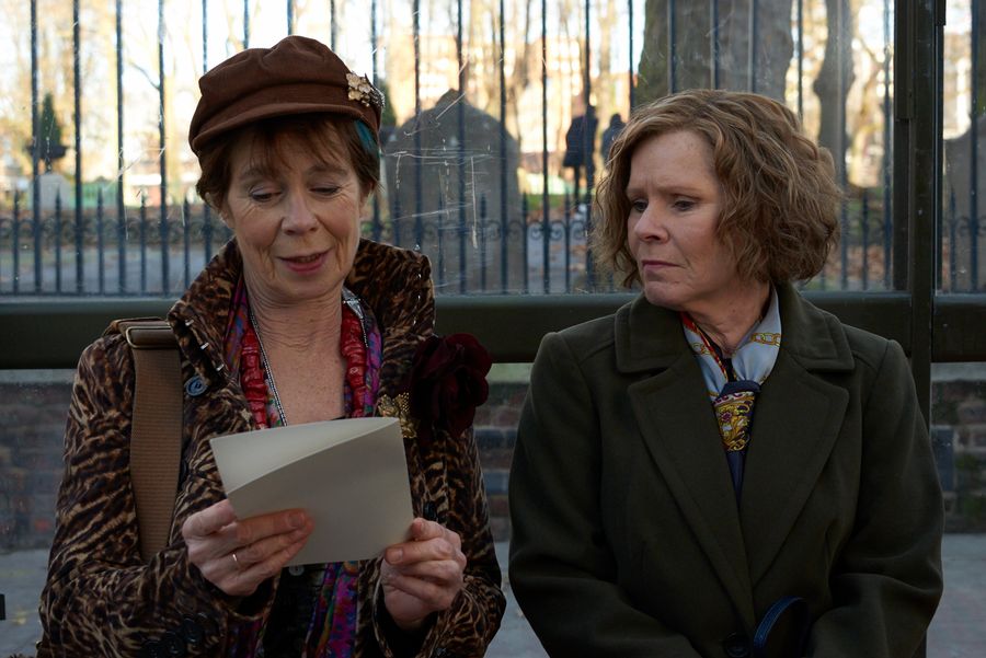 Watch Finding Your Feet