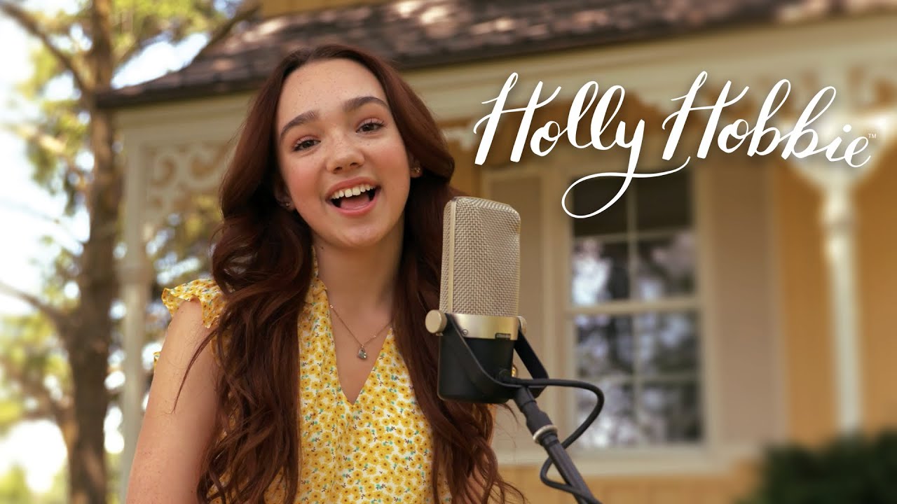 Watch Holly Hobbie - Season 3