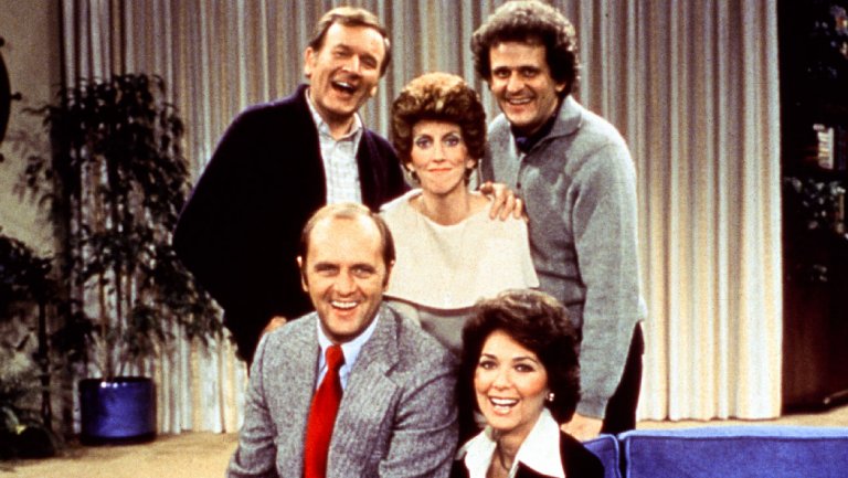 Watch Newhart - Season 3