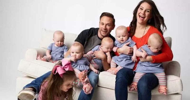 Watch OutDaughtered - Season 6