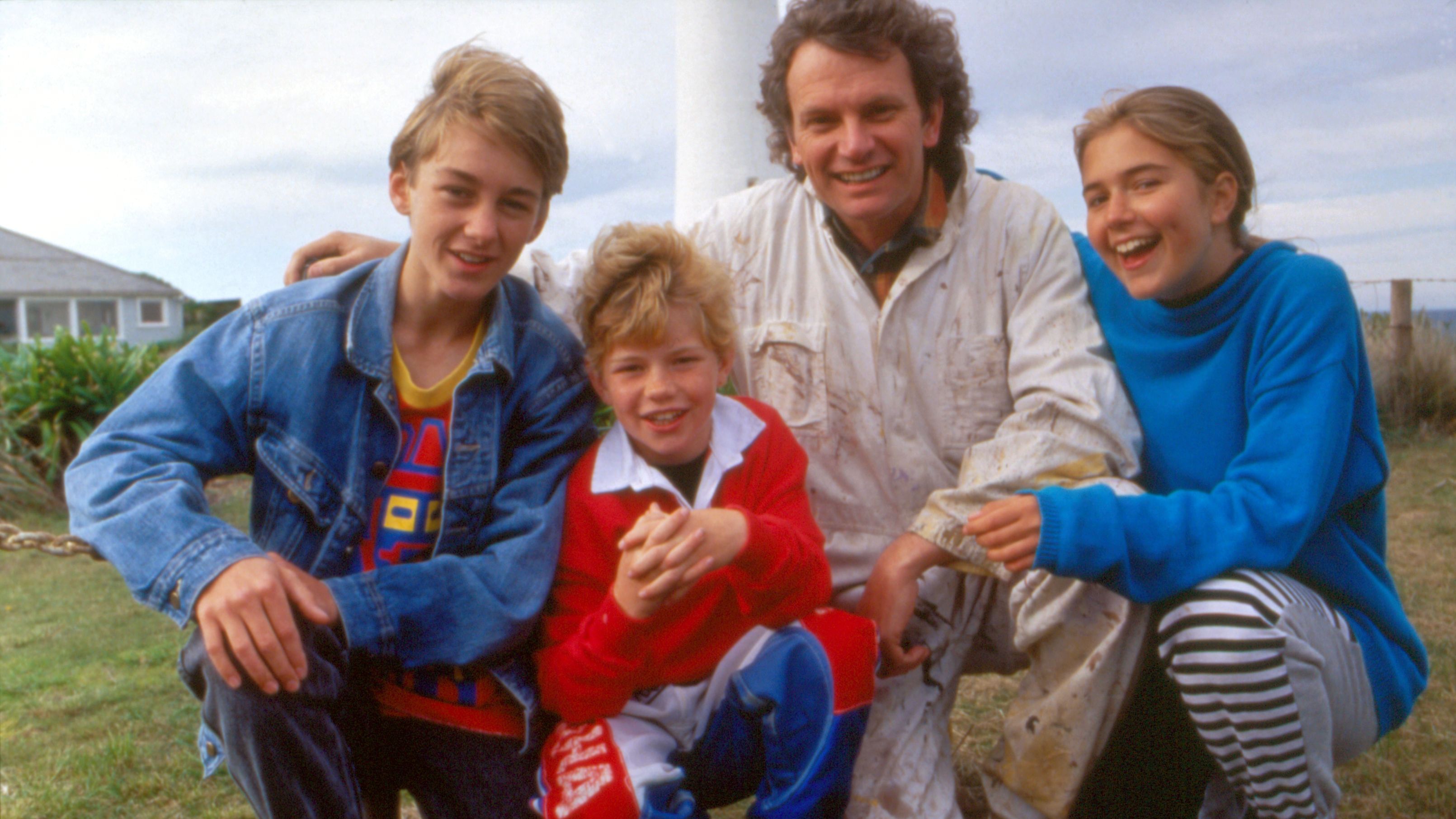 Watch Round the Twist - Season 1