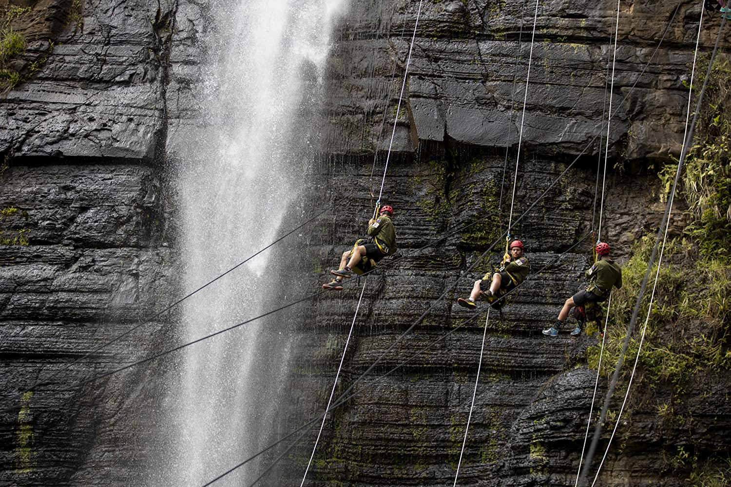 Watch World's Toughest Race: Eco-Challenge Fiji - Season 1